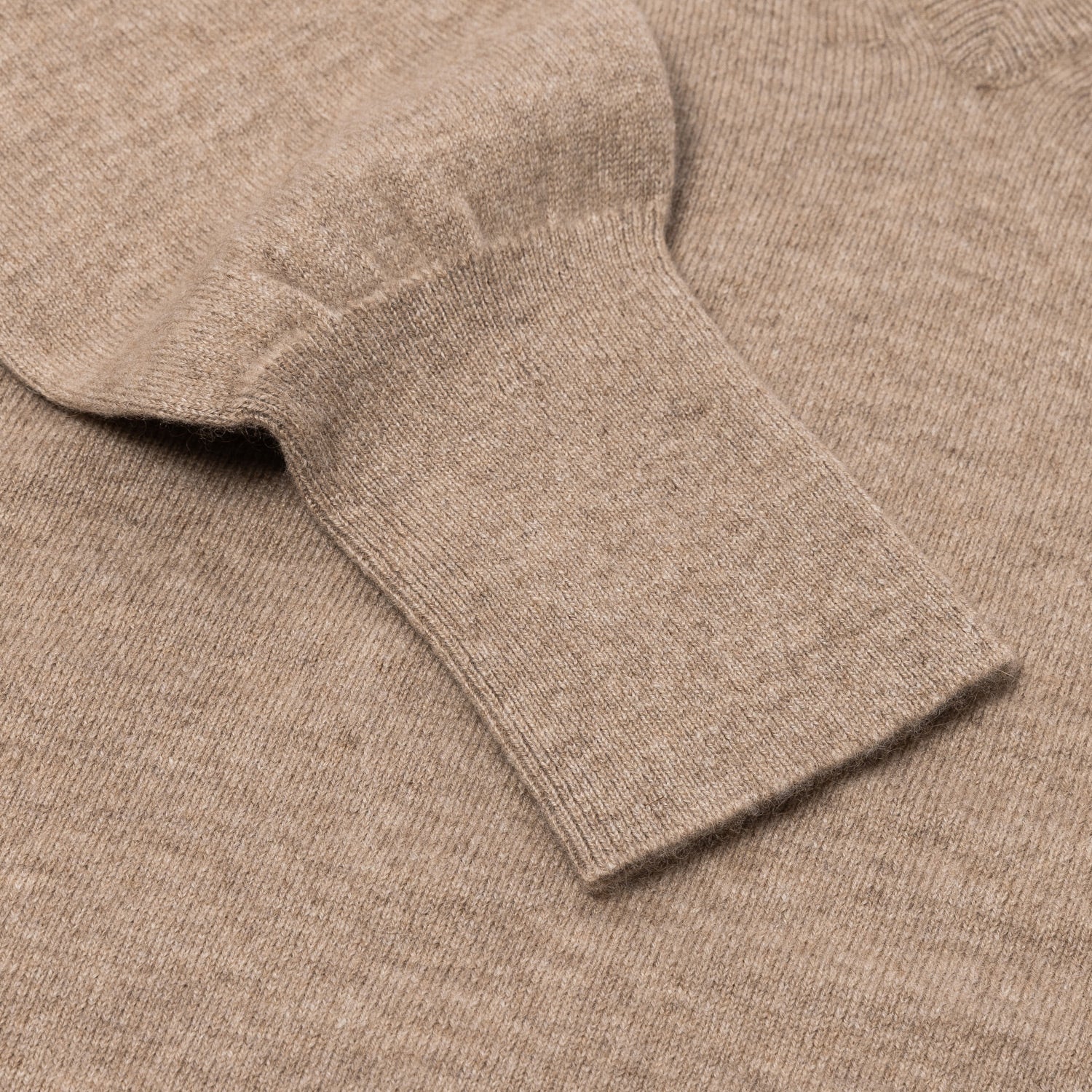 Sweater "Oxton Vee" made from fine Scottish 1 Ply Cashmere